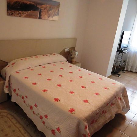 Tarragona Apartman Roses Kültér fotó